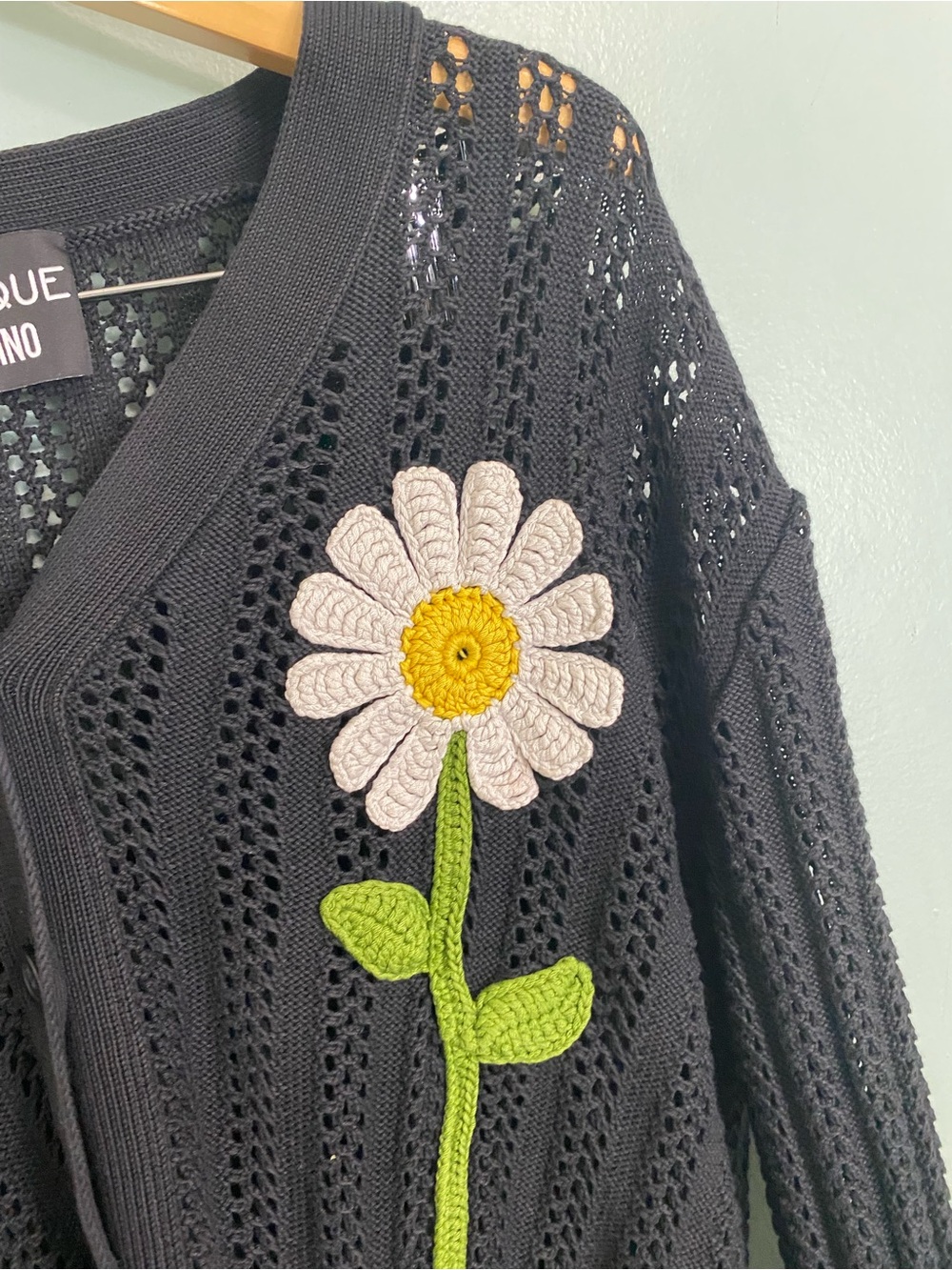 Boutique Moschino Daisies In My Pockets Cardigan Black Floral Size 4 - Picture 5 of 9